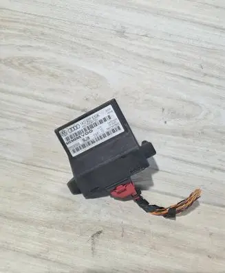 Volkswagen Touran I Gateway control module 1K0907530K 5WK50000B