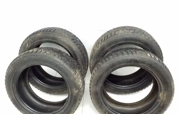 Volkswagen PASSAT B5 R16 winter/snow tires with studs NOKIAN 19555R1691TXL 1306