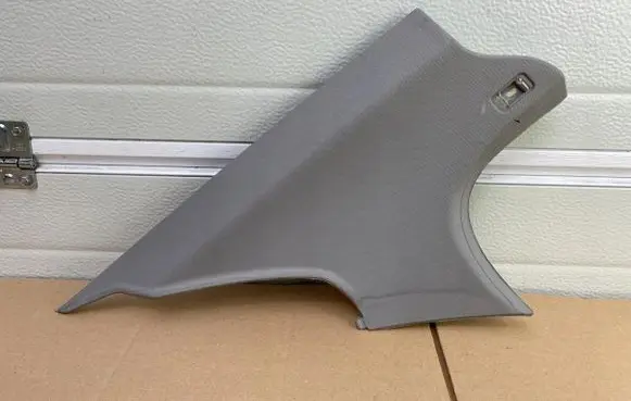 BMW 3 E90 E91 (C) pillar trim 7058341