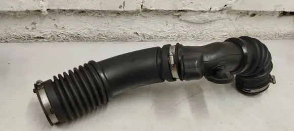 Intercooler hose/pipe