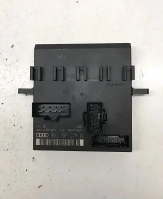 Audi A4 S4 B7 8E 8H Comfort/convenience module 8E0907279N
