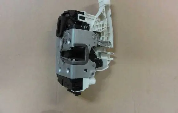 Volkswagen Crafter Sliding door lock A9067304335