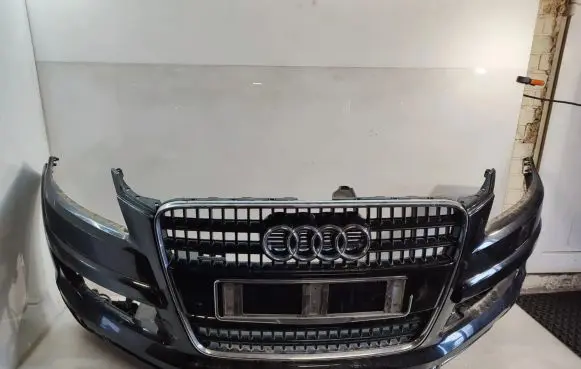 Audi Q7 4L Front bumper