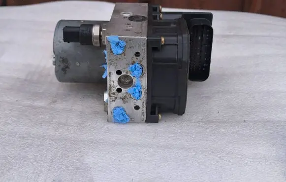BMW 3 E46 ABS Pump 6762113 6762115 30755