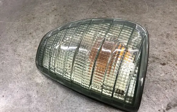 Front indicator light