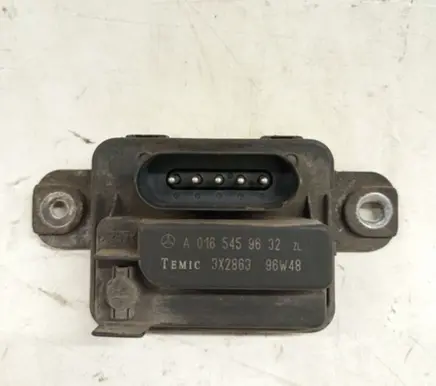 Coolant fan relay