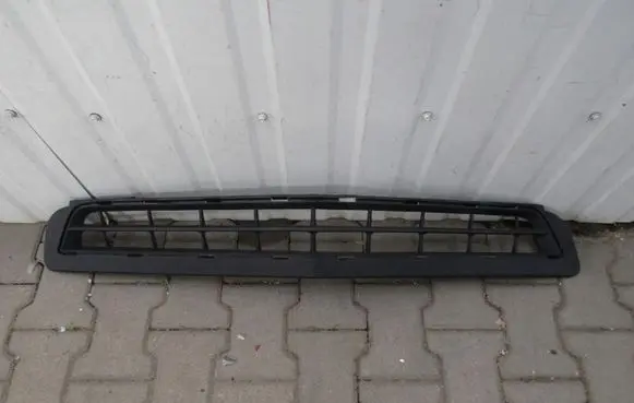 Chevrolet Camaro Front bumper lower grill 92228102