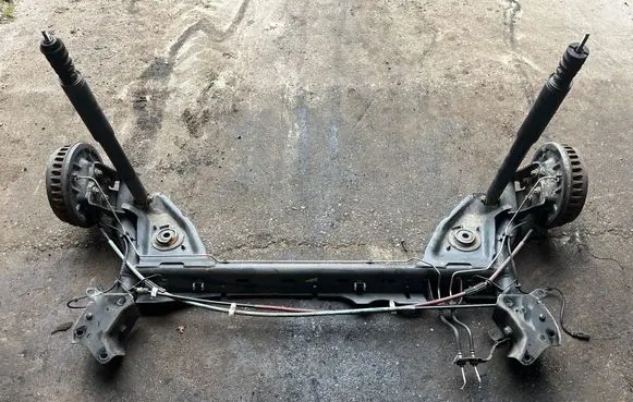 Renault Captur Rear axle beam 