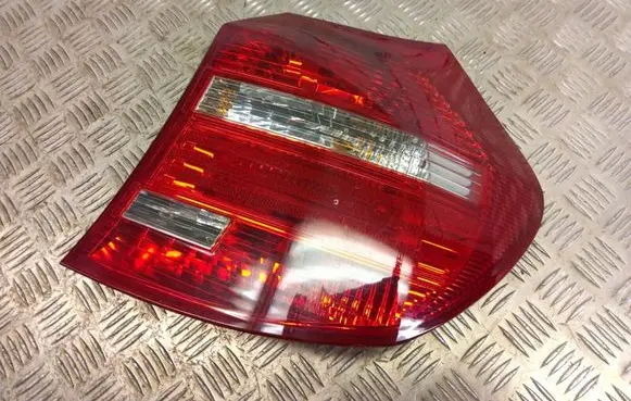 BMW 1 E81 E87 Rear/tail lights 7184956