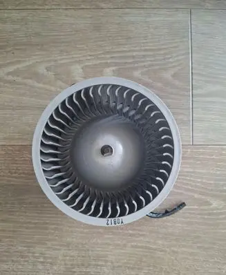 KIA Pro Cee'd III Heater fan/blower EB1D1NXJLA