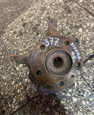 Opel Vivaro Front wheel hub