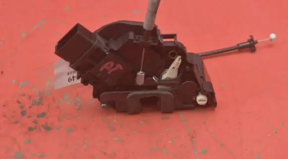 Ford S-MAX Rear door lock 6M2A-R26412-BA
