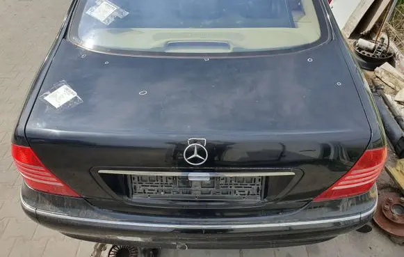 Mercedes-Benz S W220 Tailgate/trunk/boot lid 197 (OBSIDIAN BLACK METALLIC)