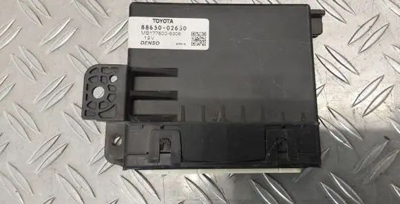 Toyota Auris 150 Air conditioning/heating control unit 8865002650