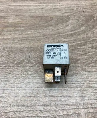 Audi A4 S4 B7 8E 8H Other relay 8D0951253