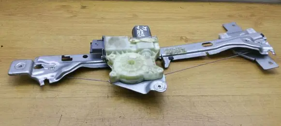 Peugeot 5008 Rear door window regulator with motor 9678742380
