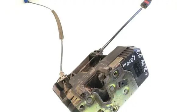 Opel Astra G Front door lock 90561154