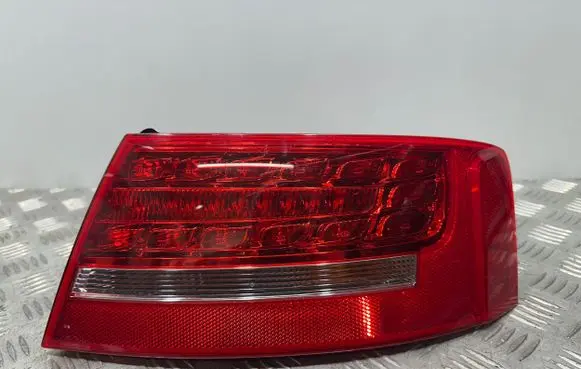 Audi A5 8T 8F Rear/tail lights 8T8945096