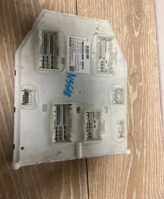 Mercedes-Benz C W204 Interior lighting relay 2479008607