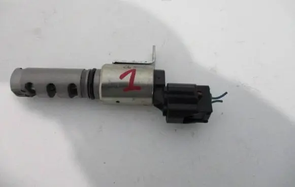 Toyota Auris E180 Camshaft vanos timing valve 5010117 30T050