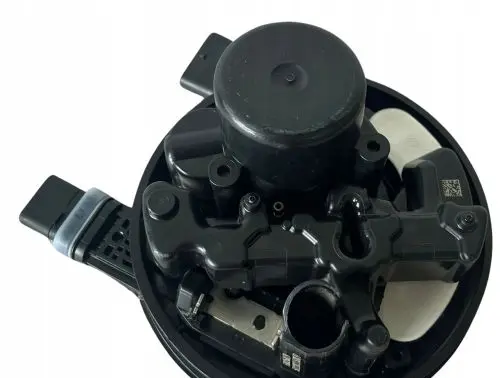 Land Rover Range Rover Evoque L551 Adblue pump F01C250168