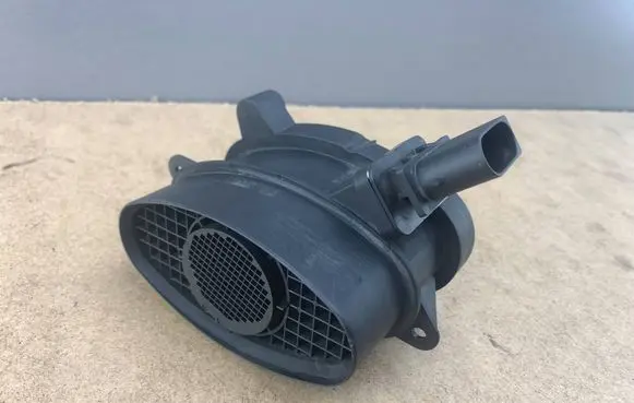 BMW 5 E60 E61 Mass air flow meter 7788744 13627788744 0928400504
