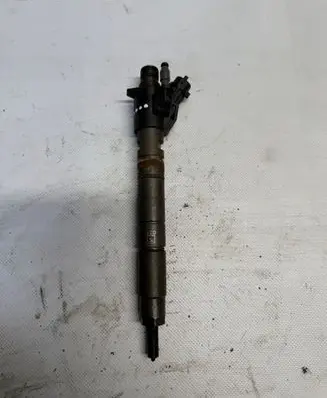 Volvo XC60 Fuel injector 06H880G