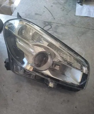 Nissan Qashqai+2 Headlight/headlamp 26010BR61B