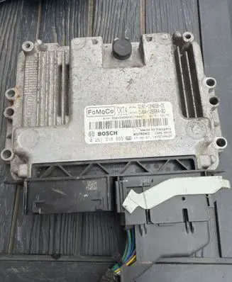 Ford Ecosport Engine control unit/module G1B112A650CE 0261S18885