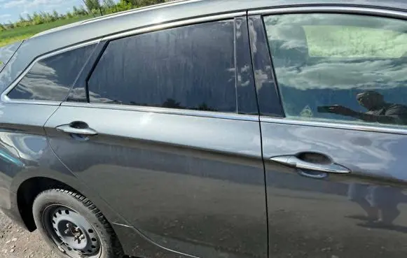 Hyundai i40 Front door S6G