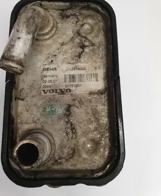Volvo S80 Engine oil radiator 30751937 L3614003SL