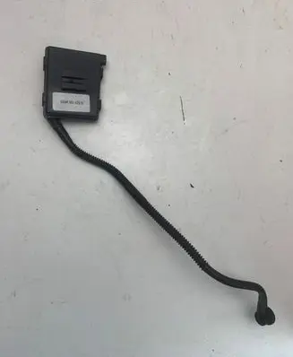 Volkswagen Golf VII Other engine bay part 0AM301472E