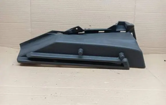 Skoda Octavia Mk3 (5E) Parcel shelf load cover mount bracket 5E5867761