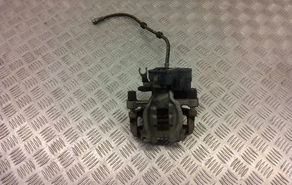 BMW X1 F48 F49 Rear brake caliper 6883029