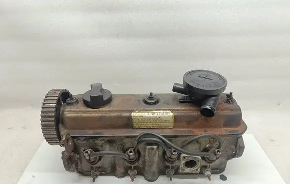 Audi 80 90 S2 B4 Engine head 028103373