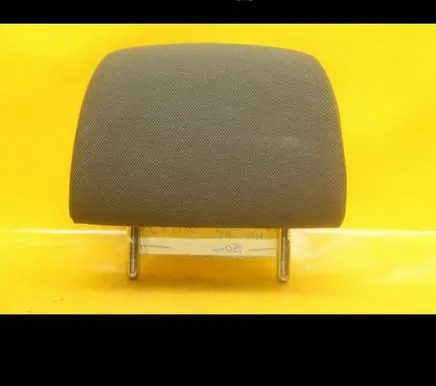 Opel Vectra C Rear seat headrest 2675