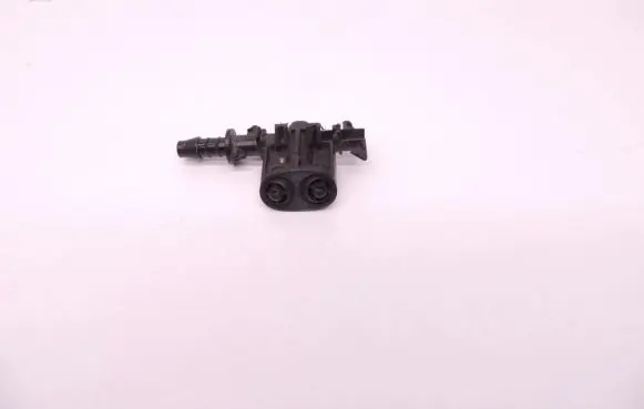 Volvo XC70 Headlight washer spray nozzle D244