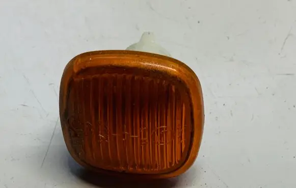 Audi A4 S4 B5 8D Front fender indicator light 4D0949101
