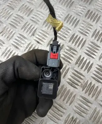 Opel Insignia A Airbag deployment crash/impact sensor 13593676