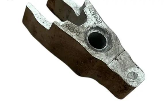 Opel Astra K Fuel Injector clamp holder 402088 90570