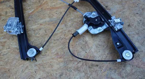 BMW Z4 E85 E86 Front door electric window regulator 7142238