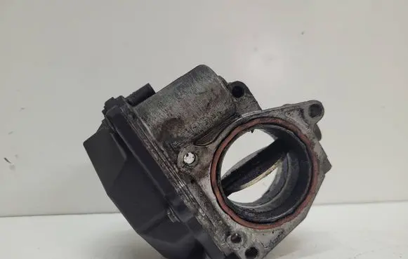 Volkswagen Golf V Throttle valve 03G128063