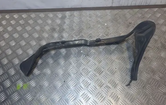 Audi A7 S7 4G Fender end trim 4G8821111A