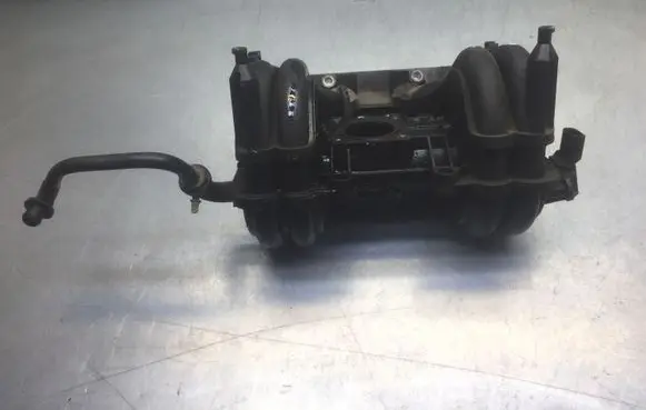 Volkswagen Polo Intake manifold 030129711