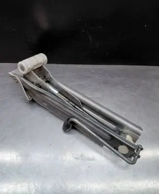 Audi A6 S6 C6 4F Lift Jack 4F0011031