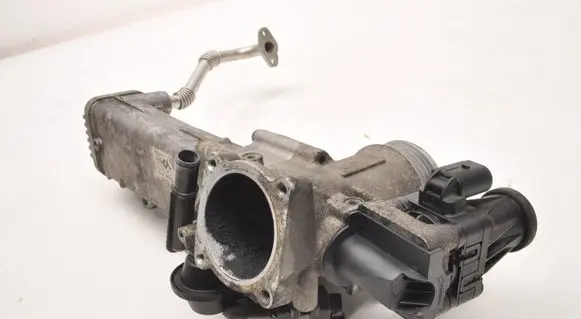 Volvo XC60 EGR valve cooler 31272702
