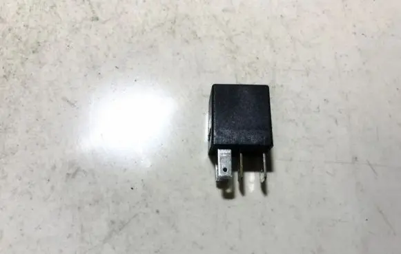 Opel Astra G Other relay 90229206