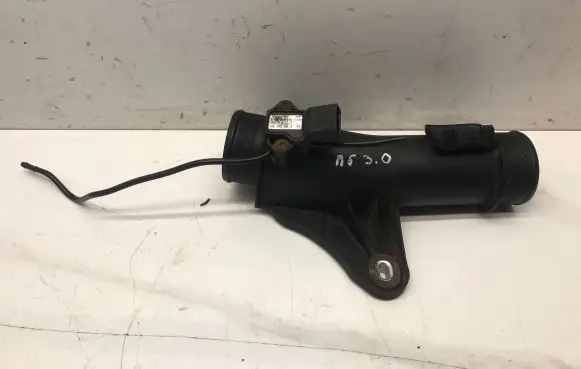 Thermostat/thermostat housing