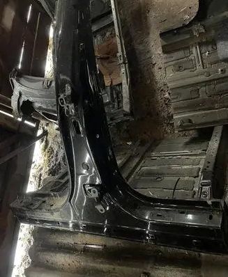 KIA EV6 Pillar (middle) 
