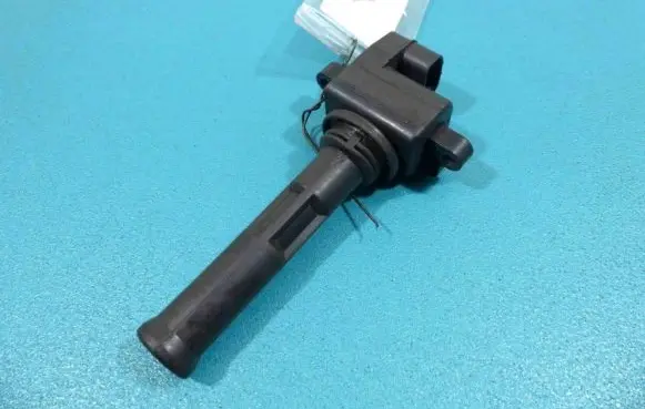 High voltage ignition coil